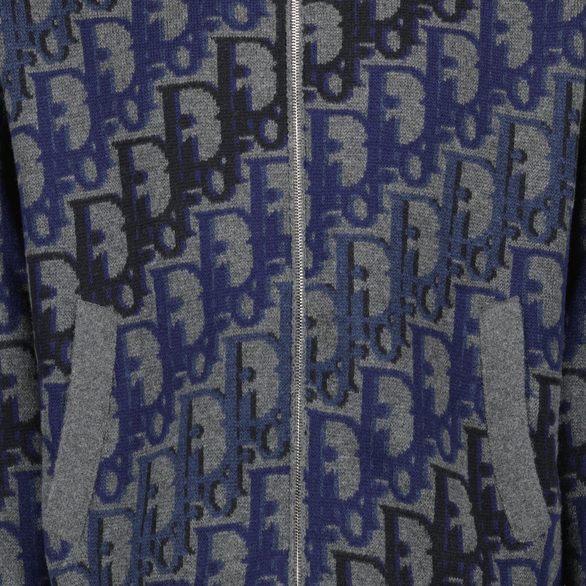 Imagen de la chaqueta gris de lana Dior Oblique de la marca Dior para Hombre - Temporada Primavera-Verano 2026 - Vista Detallada_1