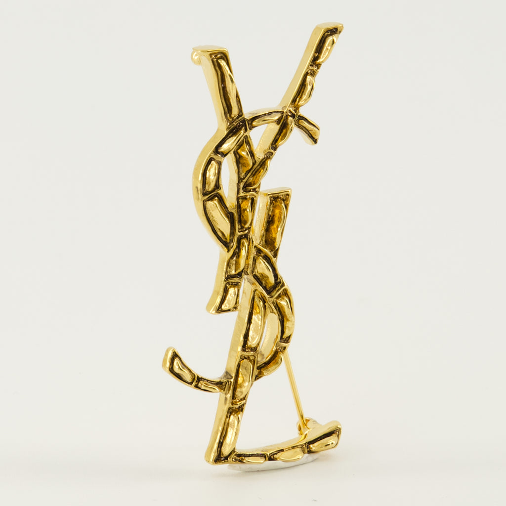 Image de l'article Broche Cassandre crocodile en métal doré de la marque Saint Laurent pour Unisex - Saison Printemps-Été 2026 - Vue détaillée_2