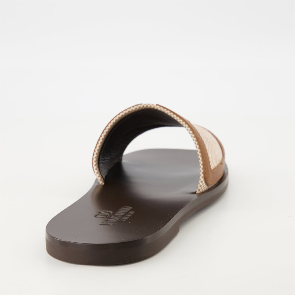 Open shoes Viva Superstar Leather Sandals Valentino Garavani Brown Homme