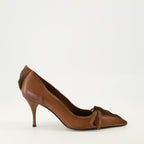 Imagen de los escarpines de cuero envejecido de Prada para mujer - Temporada Otoño-Invierno 2025 - Vista lateral derecha