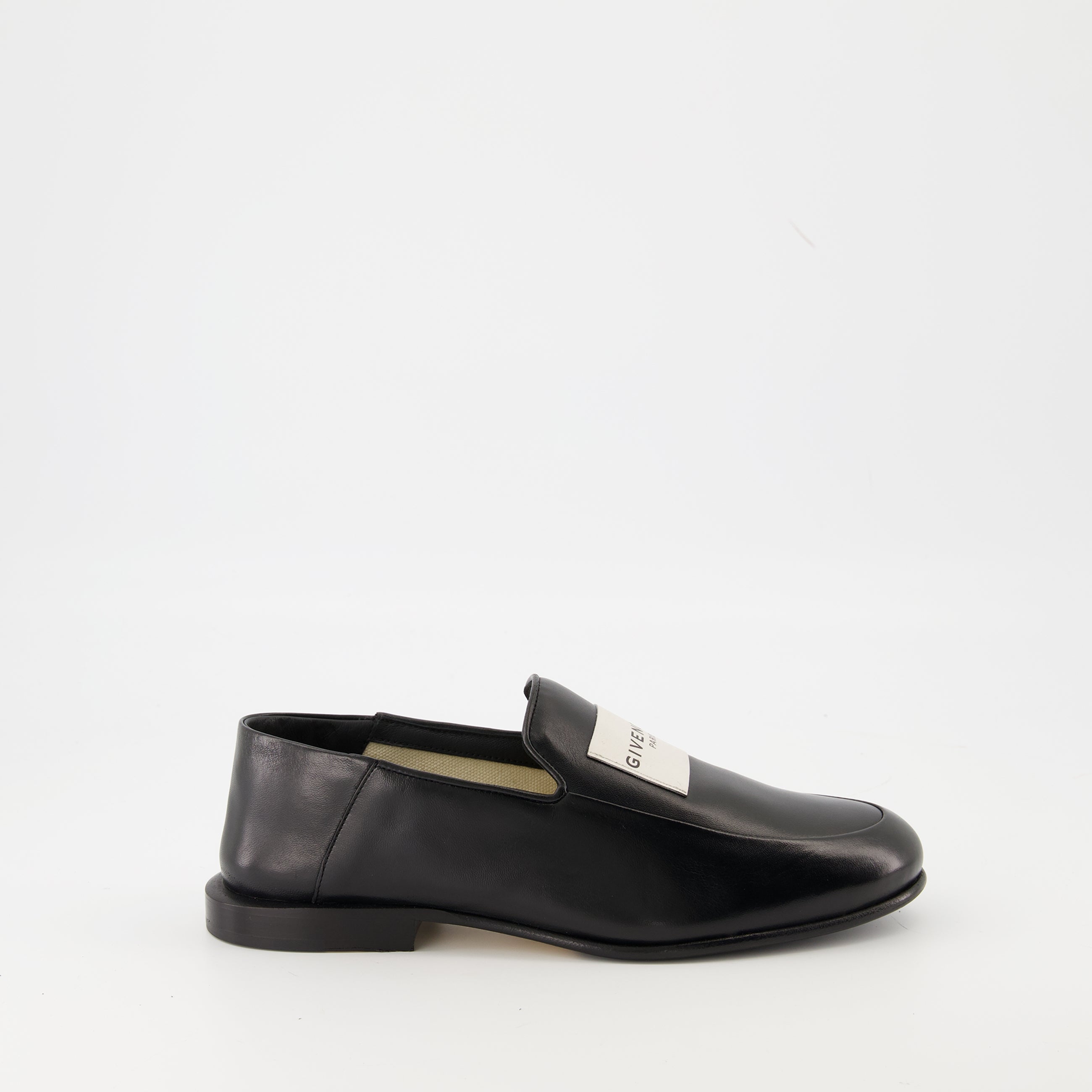 Image of the Givenchy label loafers for men - Autumn-Winter 2025 season - Right side view