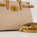 Sacs cabas Sac Antibes Valentino Garavani Beige Femme