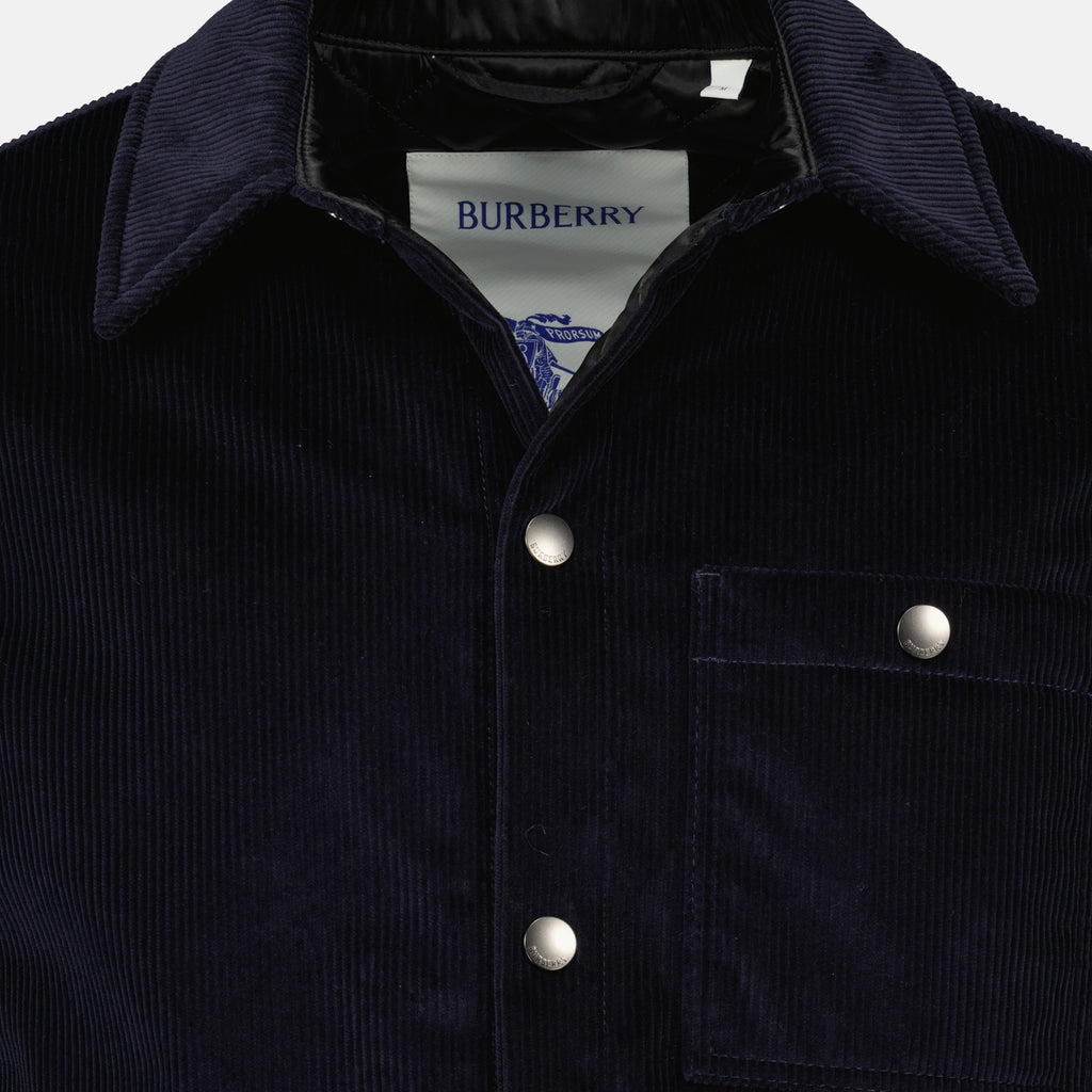 Imagen del abrigo de corduroy para hombre de Burberry - Temporada Otoño-Invierno 2025 - Vista Detallada_2