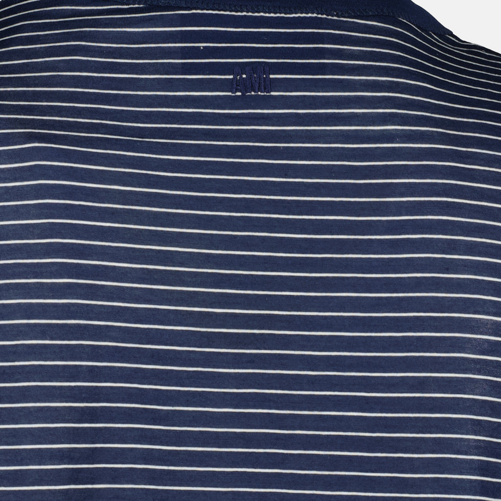 Immagine dell'articolo Canottiera a righe blu navy in cotone del marchio Ami PARIS per Uomo - Stagione Primavera-Estate 2026 - Vista Dettagliata 2