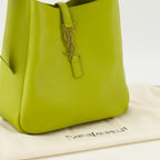 Image de l'article Sac Le 5 à 7 small en cuir vert de la marque Saint Laurent pour Femme - Saison Printemps-Été 2026 - Vue détaillée_2