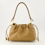 Imagen del bolso Mamma Baguette Medium de Fendi para Mujer - Temporada Otoño-Invierno 2025 - Vista Trasera