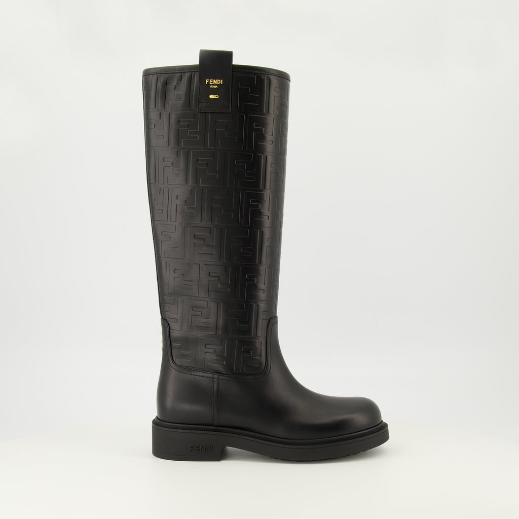 Image de l'article Bottes Filo en cuir noir de la marque Fendi pour Femme - Saison Automne-Hiver 2025 - Vue latérale droite