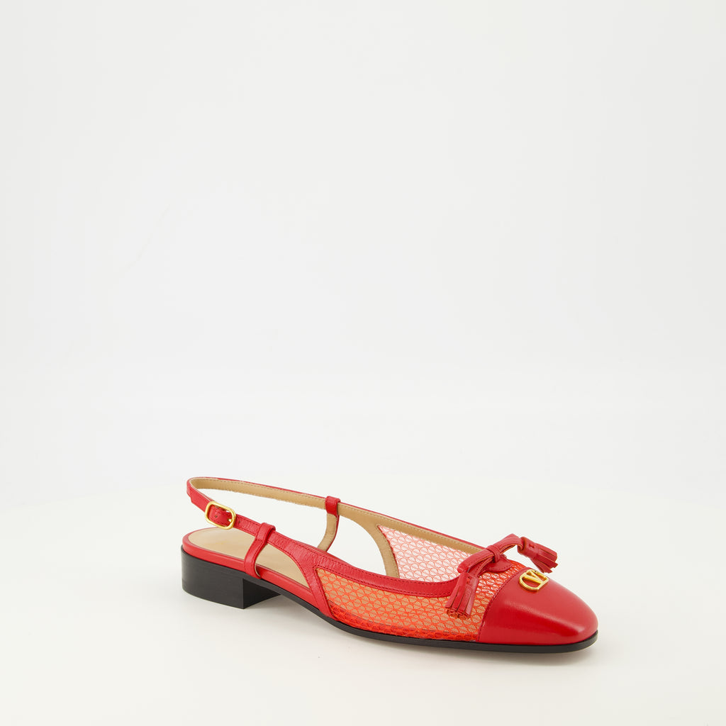 Imagen del artículo Bailarinas Valet del Rey rojas de la marca Valentino Garavani para Mujer - Temporada Primavera-Verano 2026 - Vista tres cuartos anterior derecha