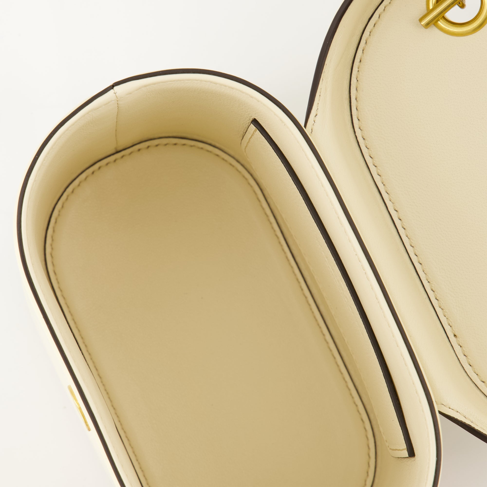 Sacs seau Sac seau Vanity-Case Valentino Garavani Blanc Femme