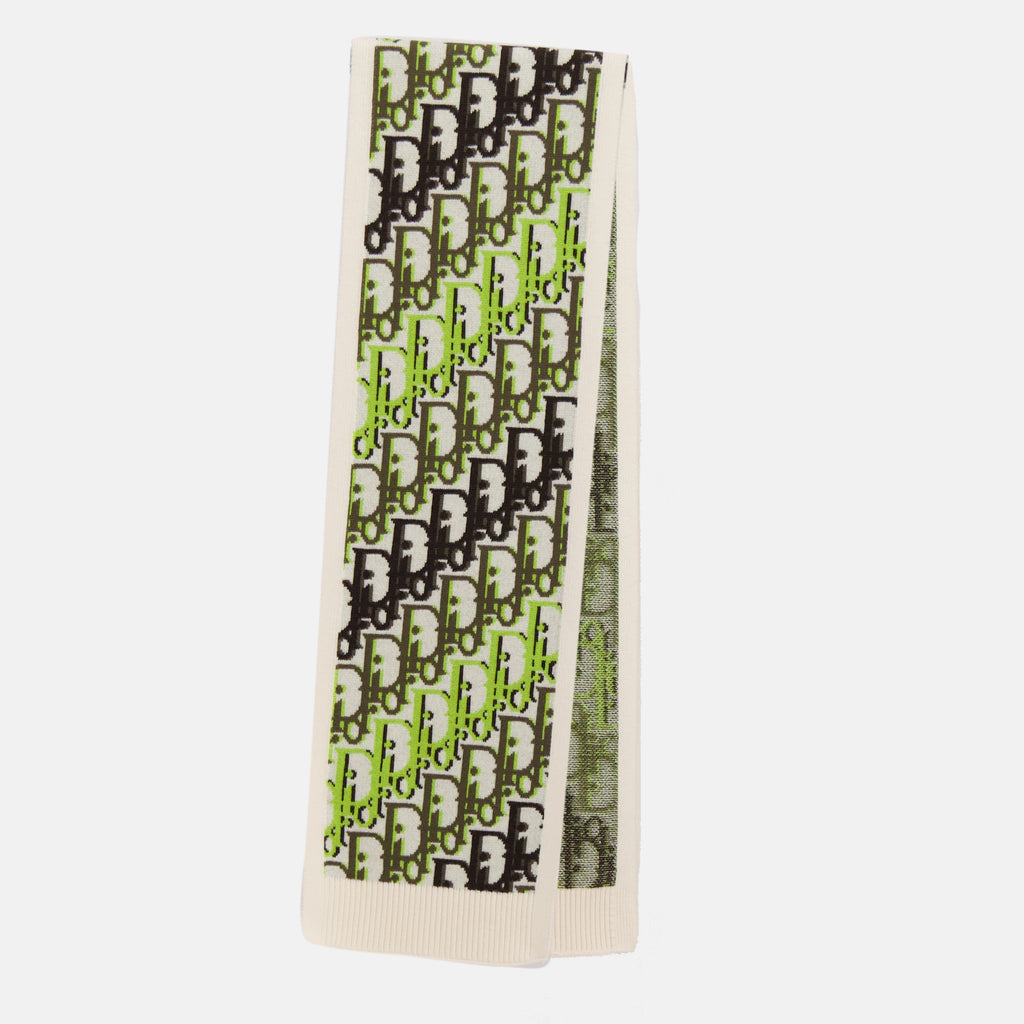 Imagen del artículo bufanda Dior Oblique verde de la marca Dior para Hombre - Temporada Primavera-Verano 2026 - Vista Frontal
