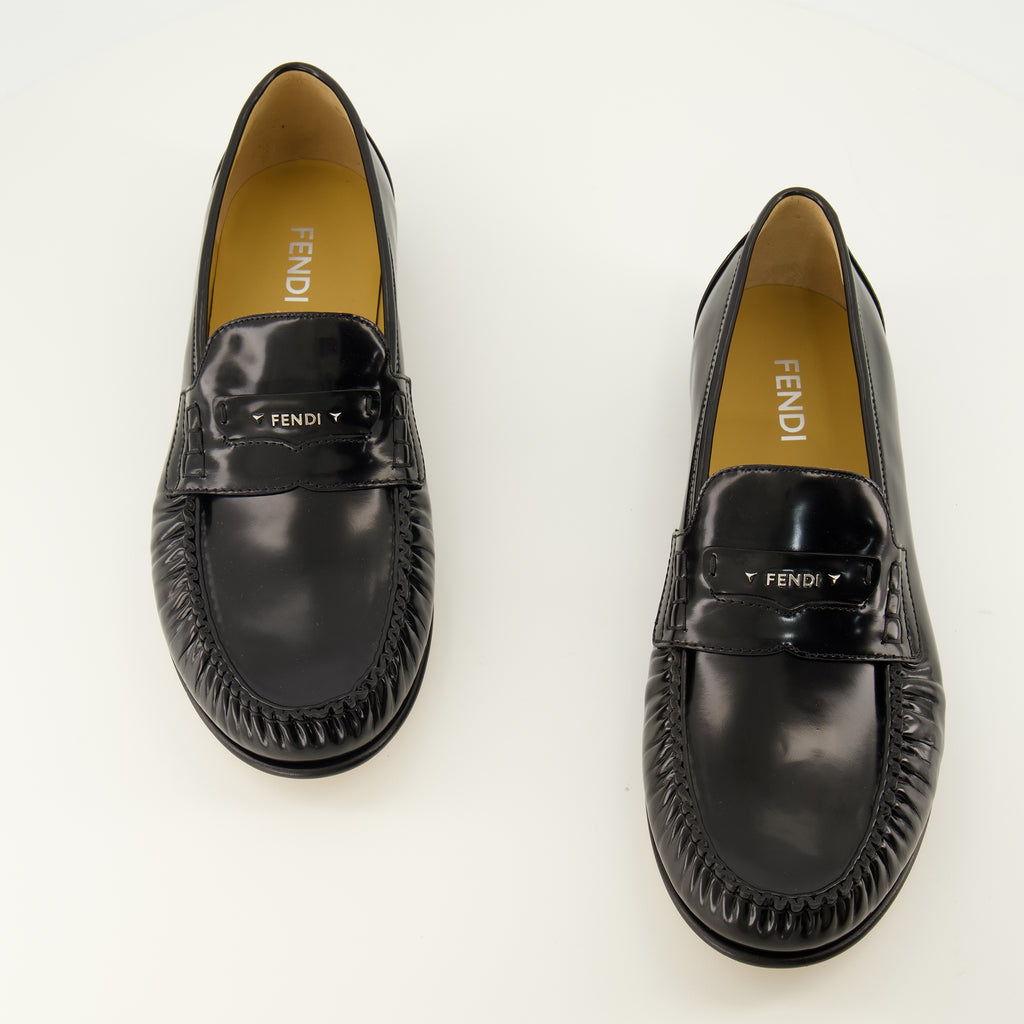 Mocassins Scrunch Schwarze Leder Slipper Fendi Noir Homme