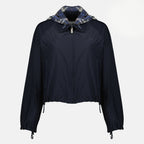 Imagen del abrigo Newcott azul marino de Burberry para Mujer - Temporada Primavera-Verano 2026 - Vista Frontal