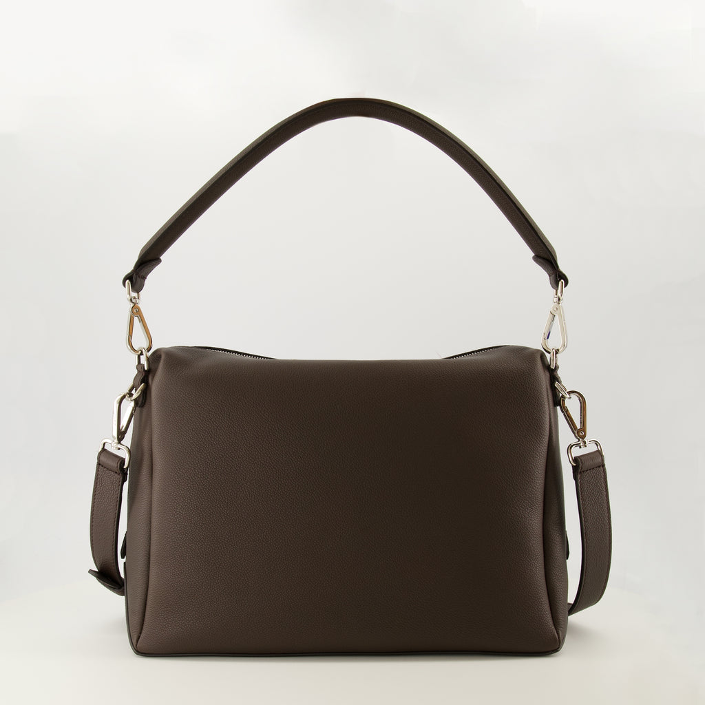 Image de l'article Sac Fendi Lui de la marque Fendi pour Homme - Saison Automne-Hiver 2025 - Vue de Dos