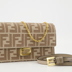 Handtaschen und schultertaschen Baguette Geldbörse mit Kette Fendi Beige Femme