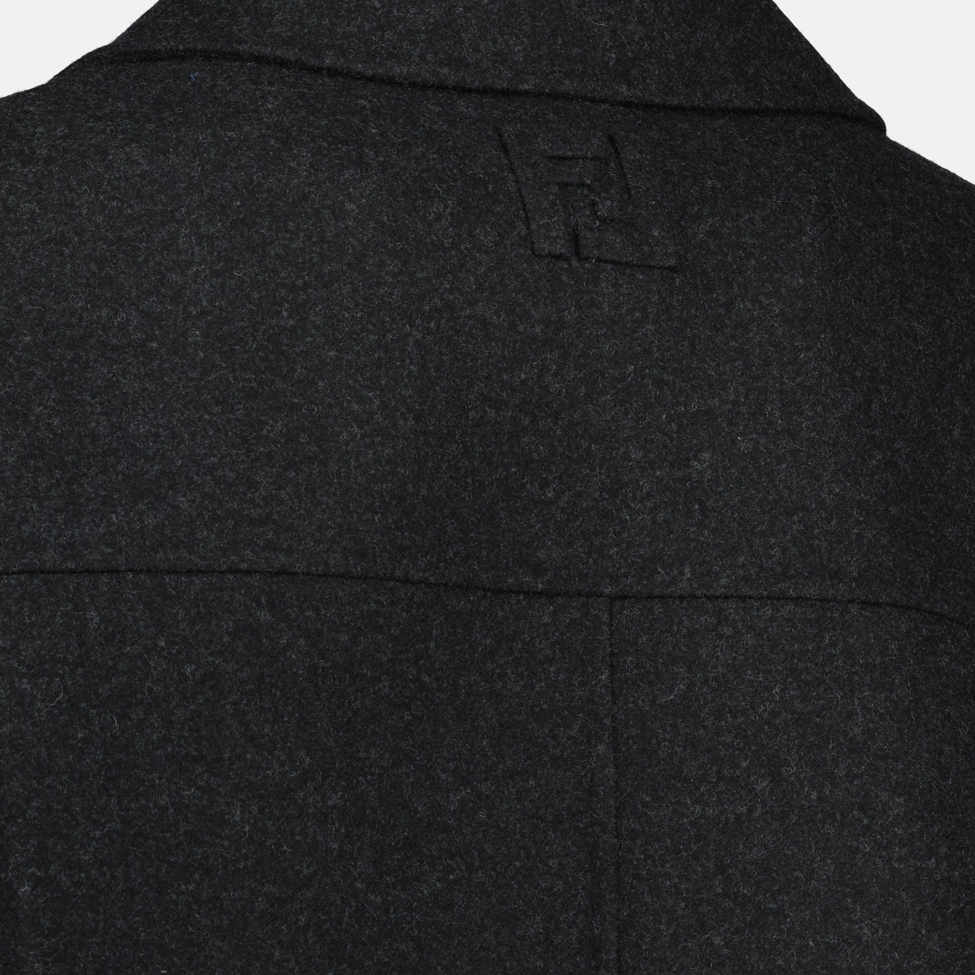 Image of the article Gray wool coat by Fendi for Men - Autumn-Winter 2025 - Detailed view_2
