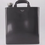 Borse a tracolla Sac cabas en cuir Prada Nero Homme