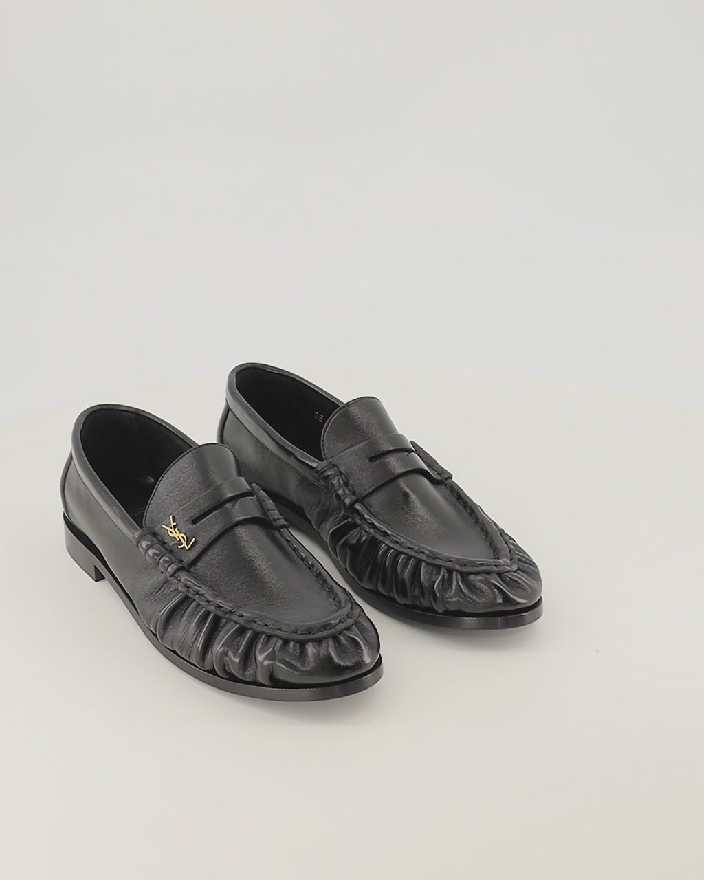Mocassins Loafer Mokassins Soft aus schwarzem Leder Saint Laurent Noir Femme