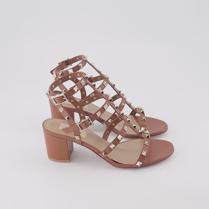 오픈 슈즈 Sandales Rockstud Valentino Garavani 갈색 Femme