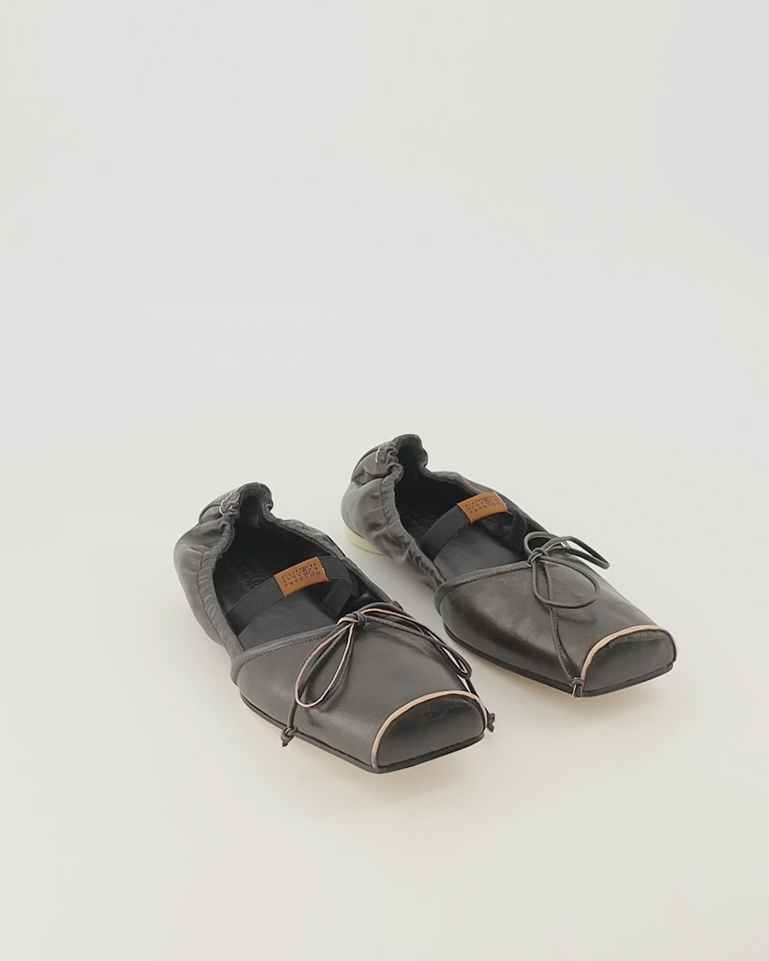Chaussures plates 블랙 스퀘어 토 가죽 발레 플랫 Mm6 Noir Femme