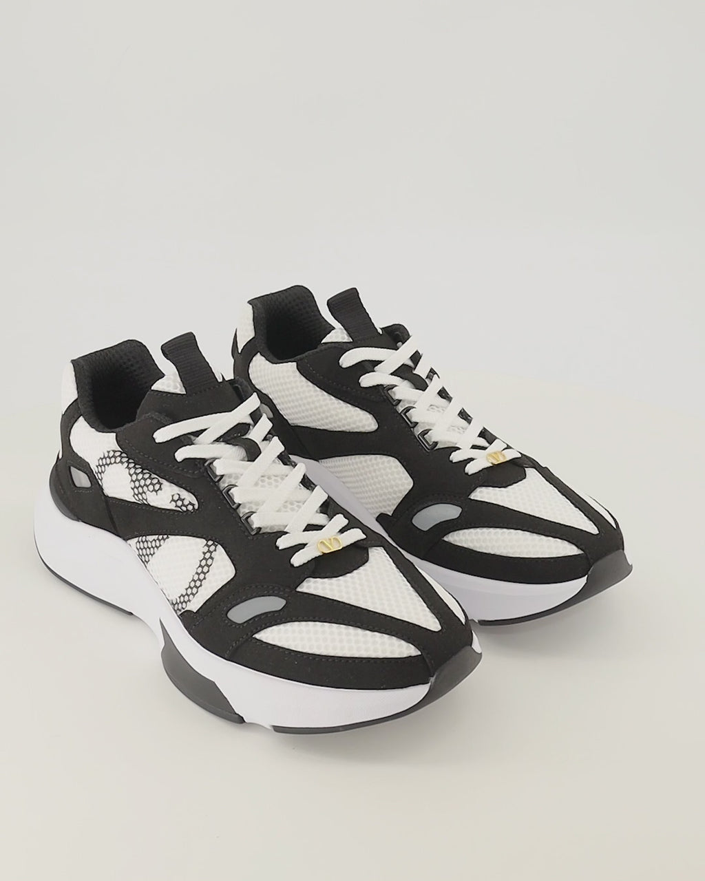 Baskets Zapatillas Demivee en Tela Blanca Valentino Garavani Blanc Homme