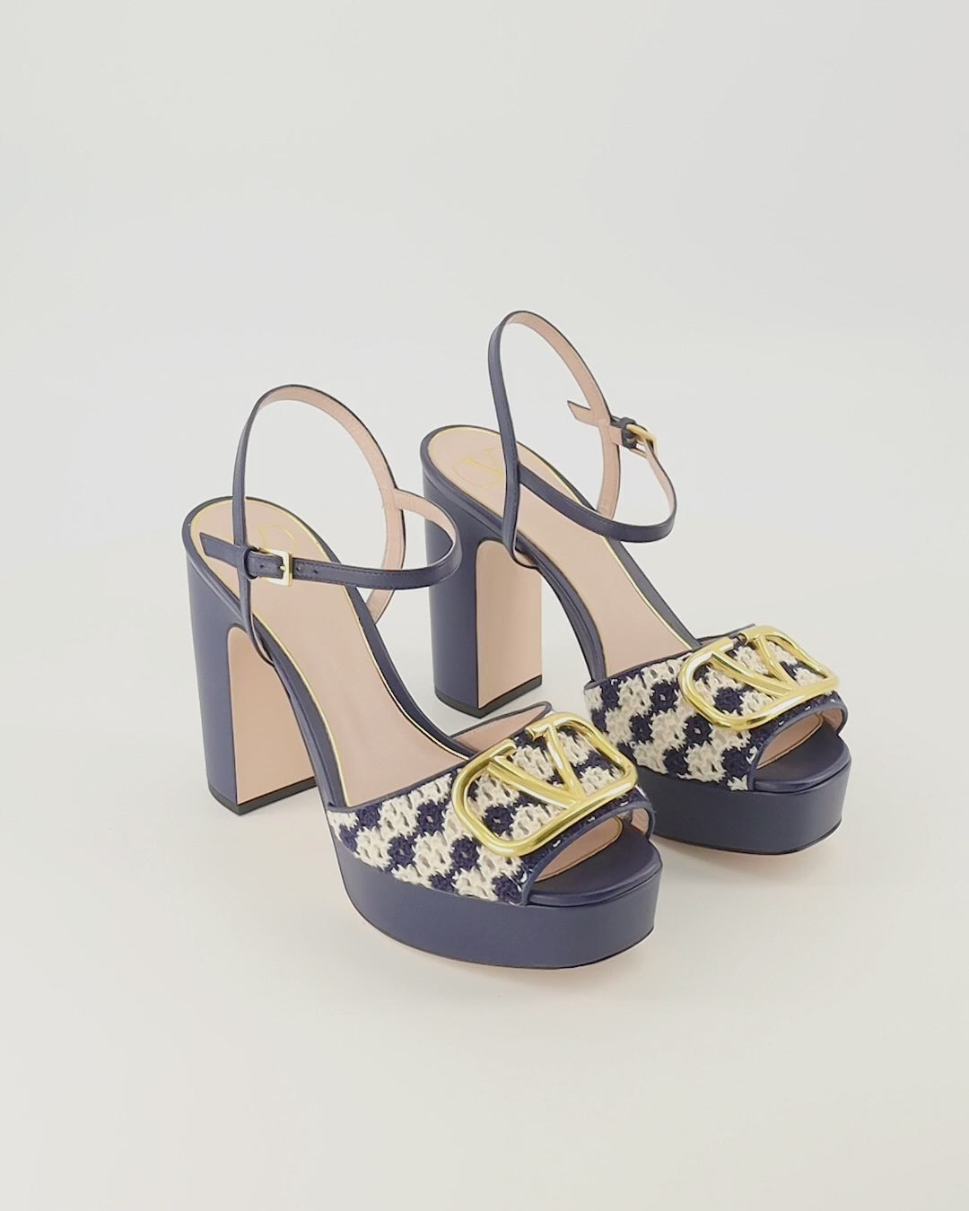 Chaussures ouvertes VLogo Tacchi Blu Navy Valentino Garavani Bleu foncé Femme