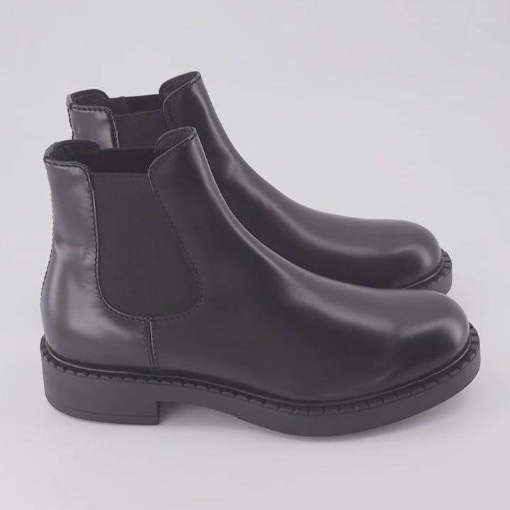 Bottes et bottines Bottines basses Prada Noir Homme
