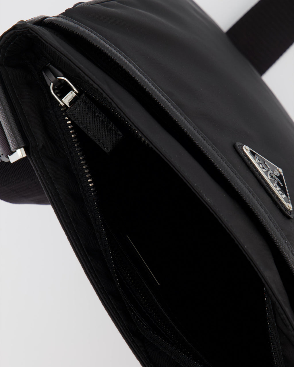 Crossbody bags Re-Nylon messenger bag Prada Black Man