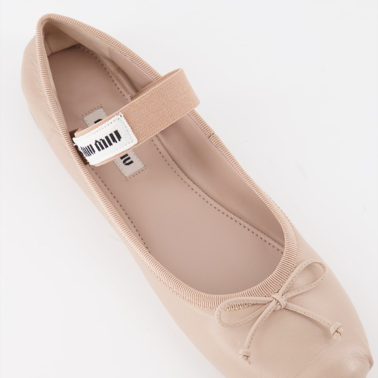 Zapatos planos Ballerines en cuir Miu Miu Beige Femme