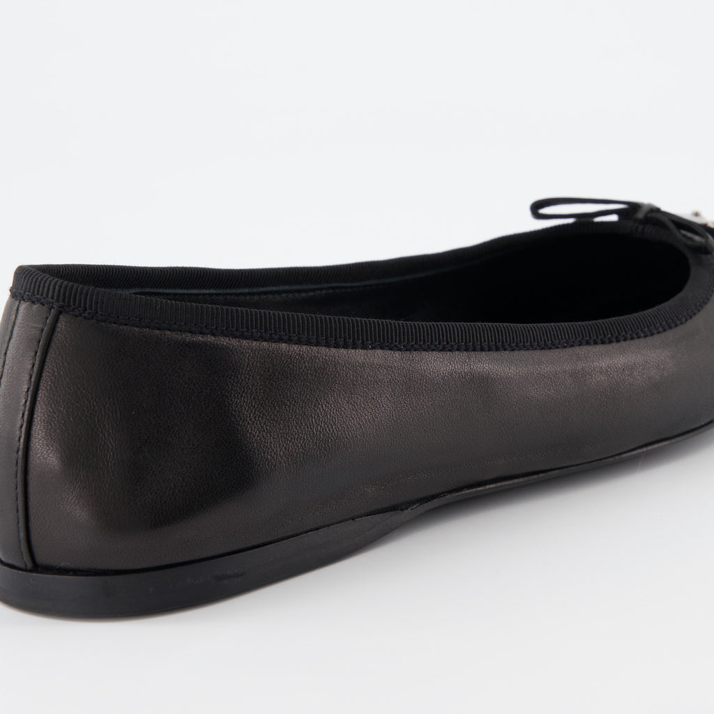 フラットシューズ ナッパ バレリーナ Prada 黒 女性