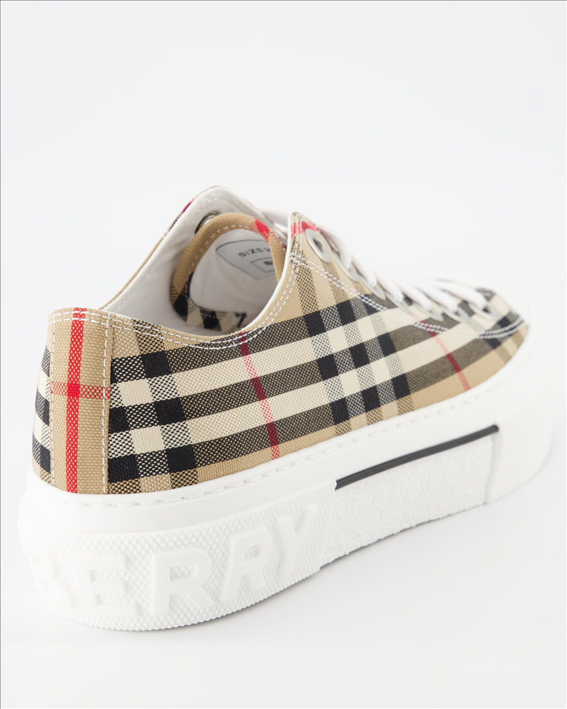 Sneaker Baskets à carreaux Burberry Beige Femme