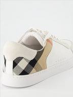 Baskets Baskets à carreaux Burberry Blanc Homme