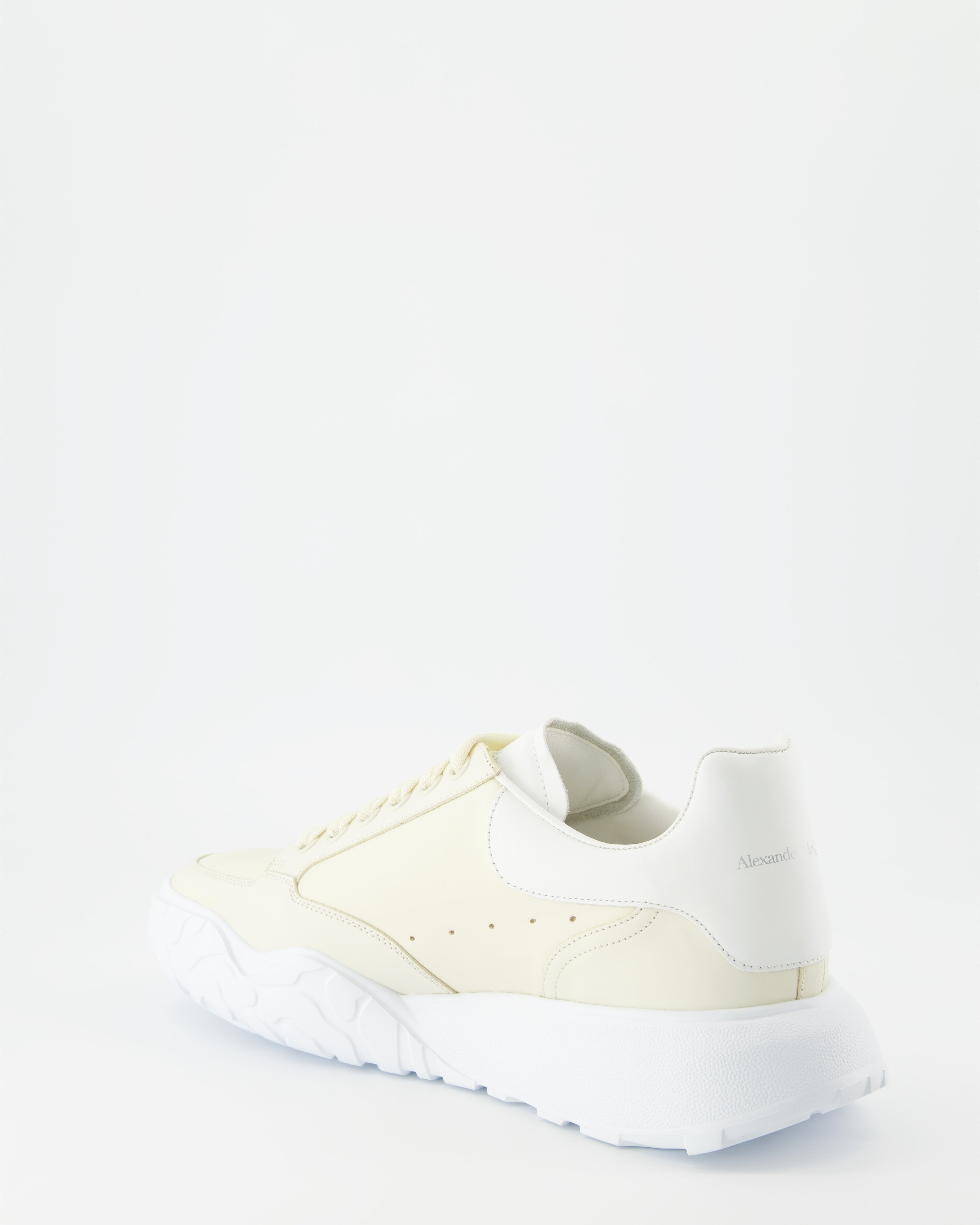 Sneaker Baskets Court Trainer Alexander McQueen Beige Homme