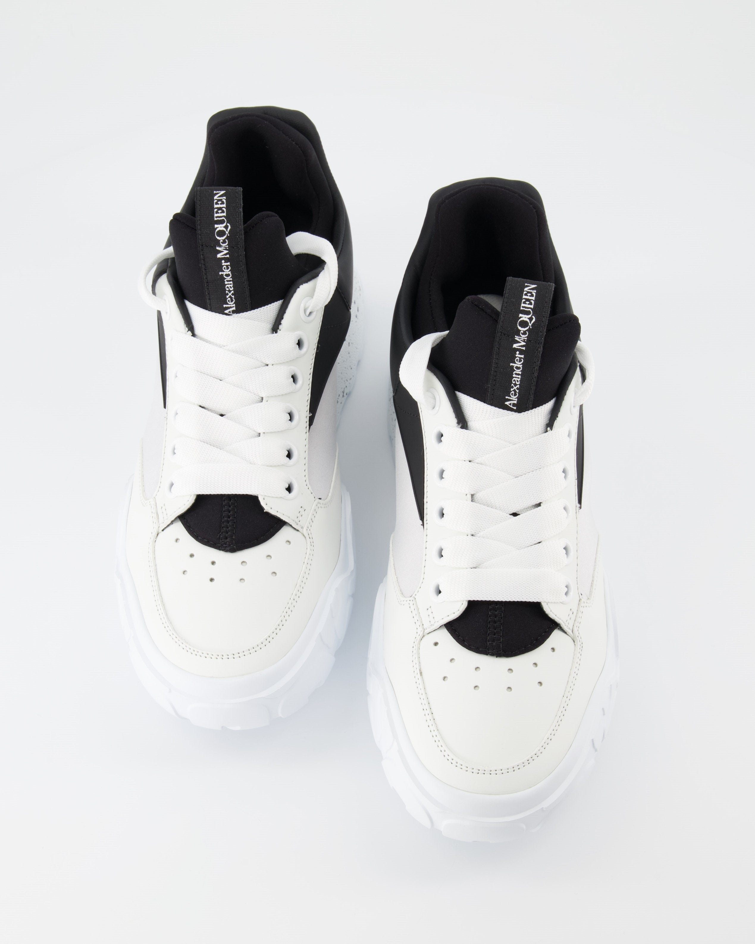 Sneaker Baskets Court Trainer Alexander McQueen Weiß Homme