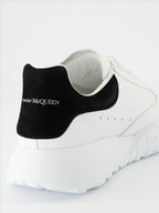 Sneaker Baskets Court Trainer Alexander McQueen Negro Femme