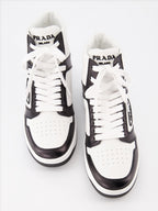 Sneaker Baskets en cuir Prada Weiß Femme