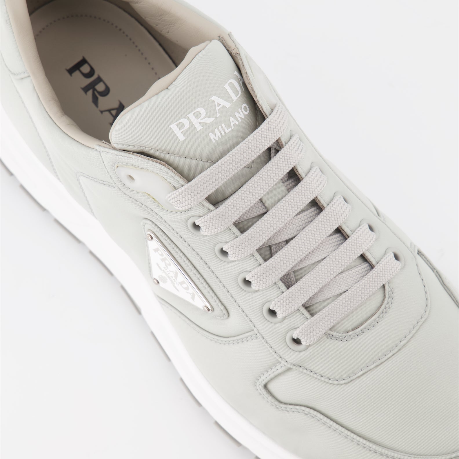 Sneaker Baskets en Re-Nylon Prada Grau Homme