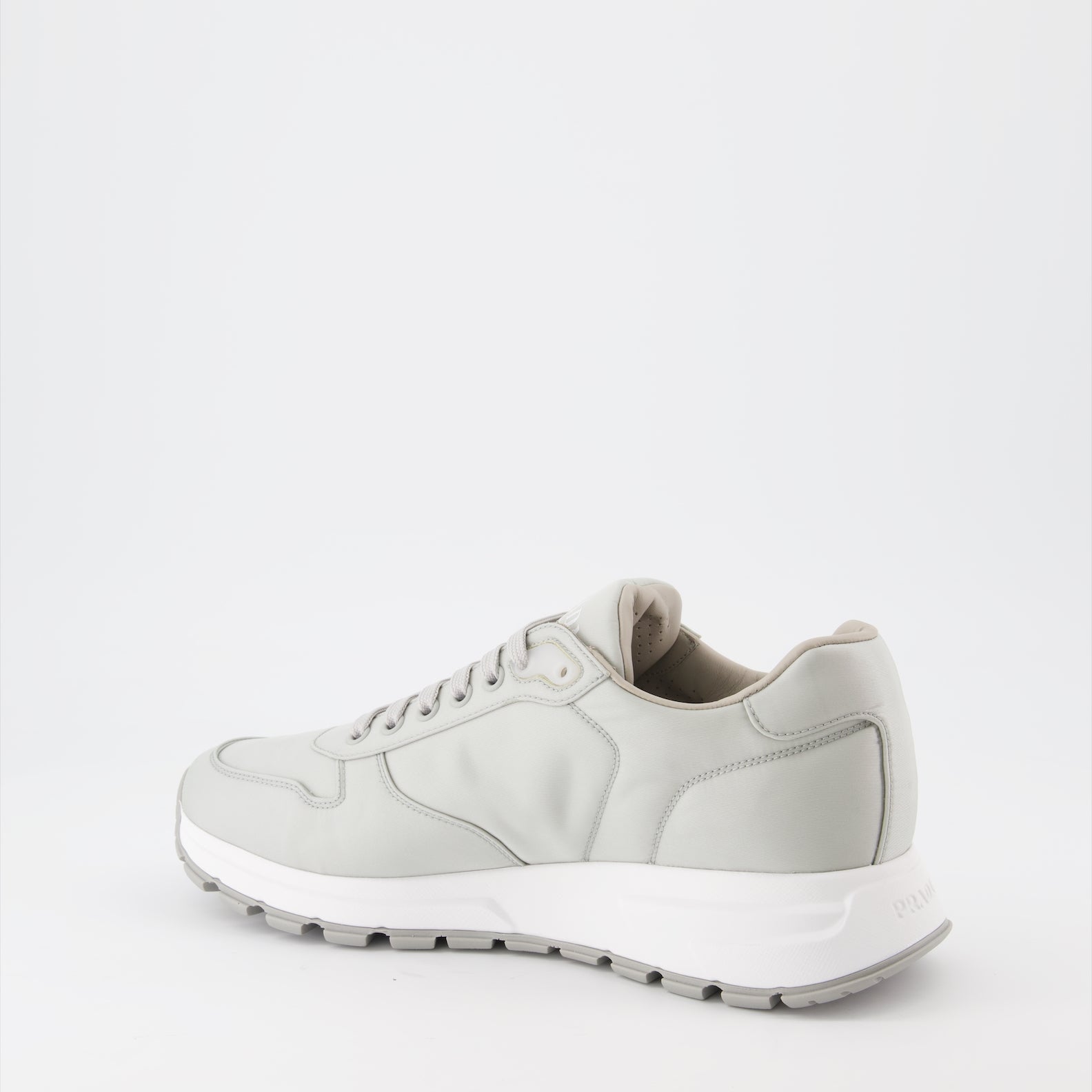 Sneaker Baskets en Re-Nylon Prada Grau Homme