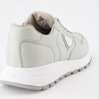 Sneaker Baskets en Re-Nylon Prada Grau Homme