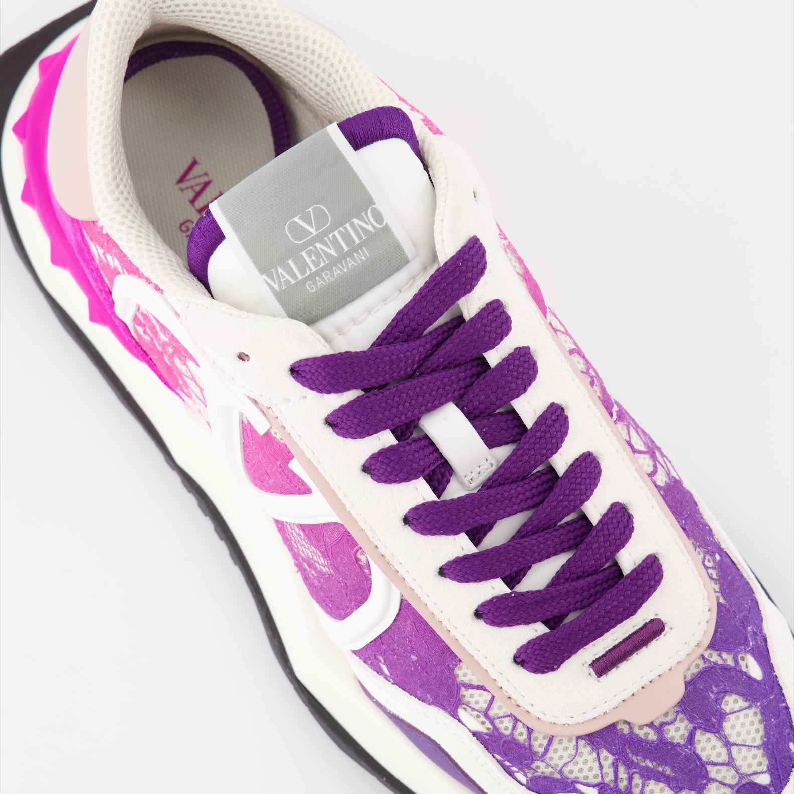 Sneakers Lacerunner sneakers Valentino Garavani Pink Women