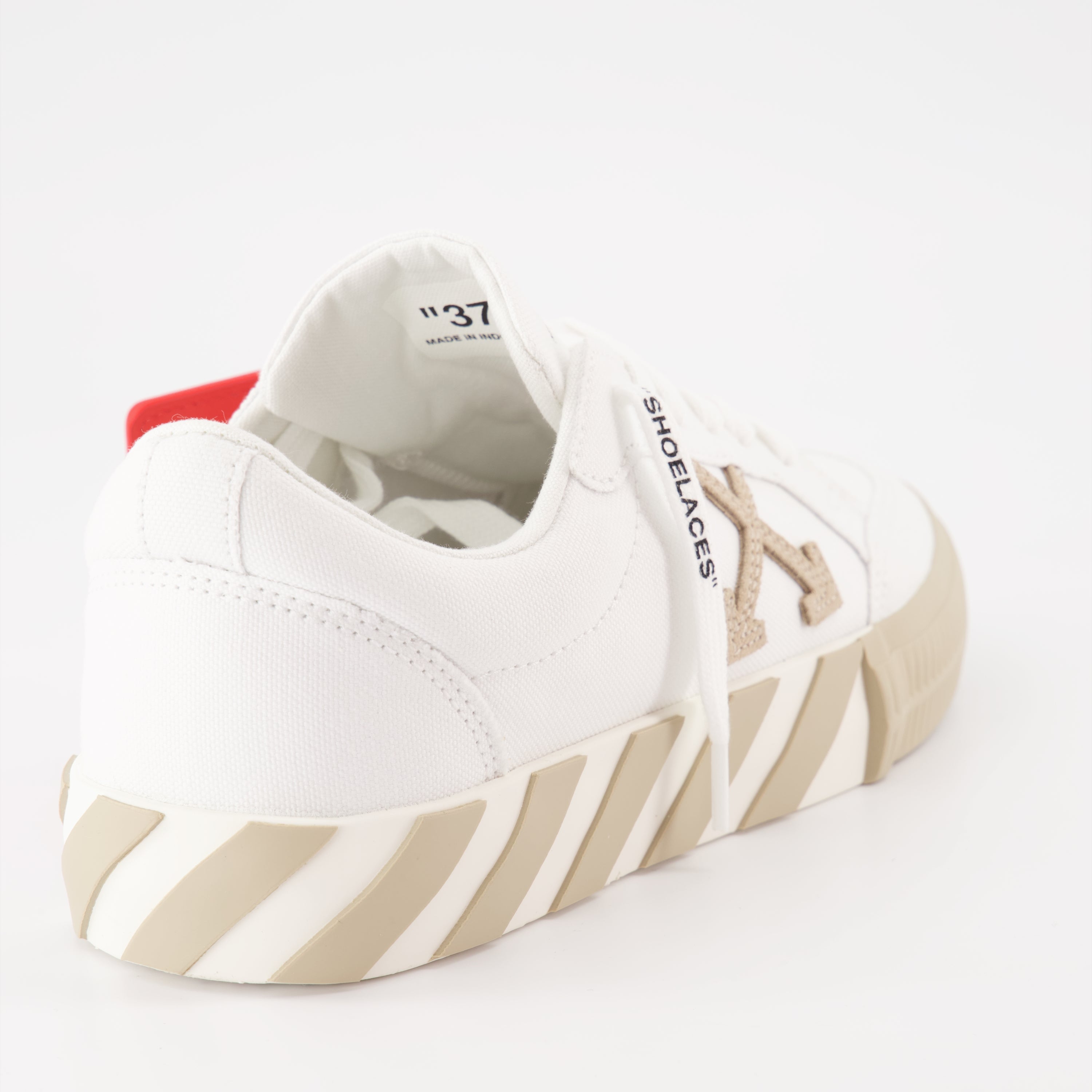 Baskets Low Vulcanized blanc beige