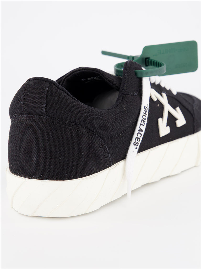 Sneaker Baskets Low Vulcanized Off-White Negro Homme
