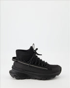 スニーカー モンテ ランナー ハイトップ スニーカー Moncler 黒 女性