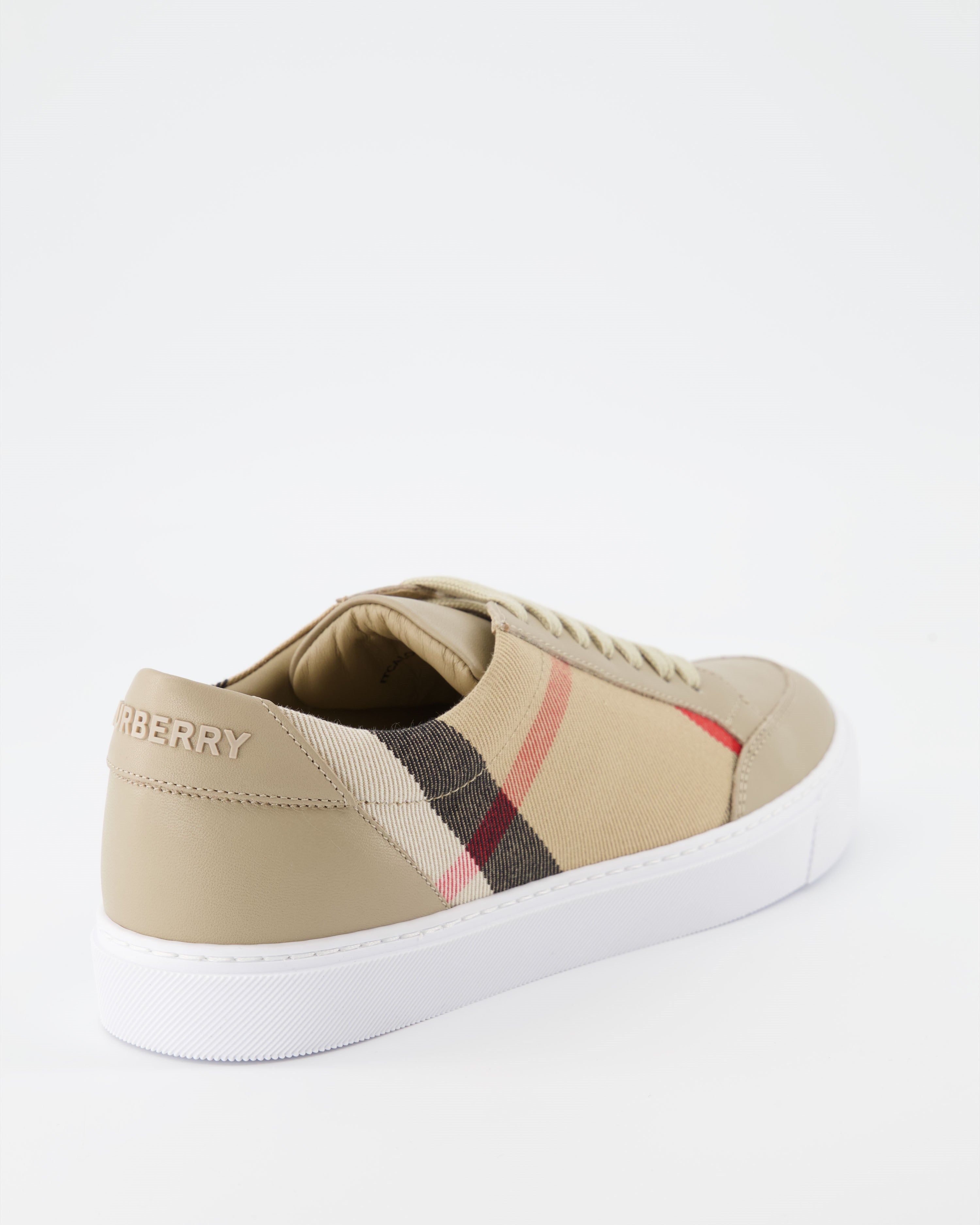 Sneaker Baskets à carreaux Burberry Beige Femme