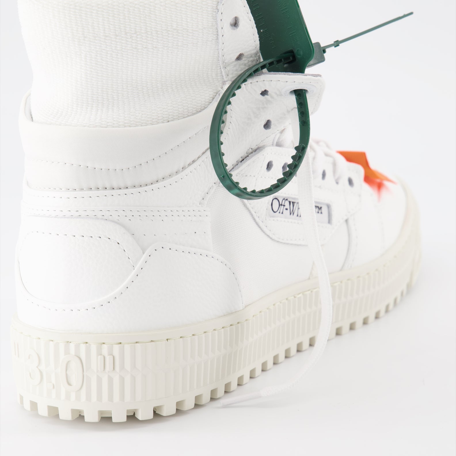 Sneaker Baskets Off Court 3.0 Off-White Weiß Homme