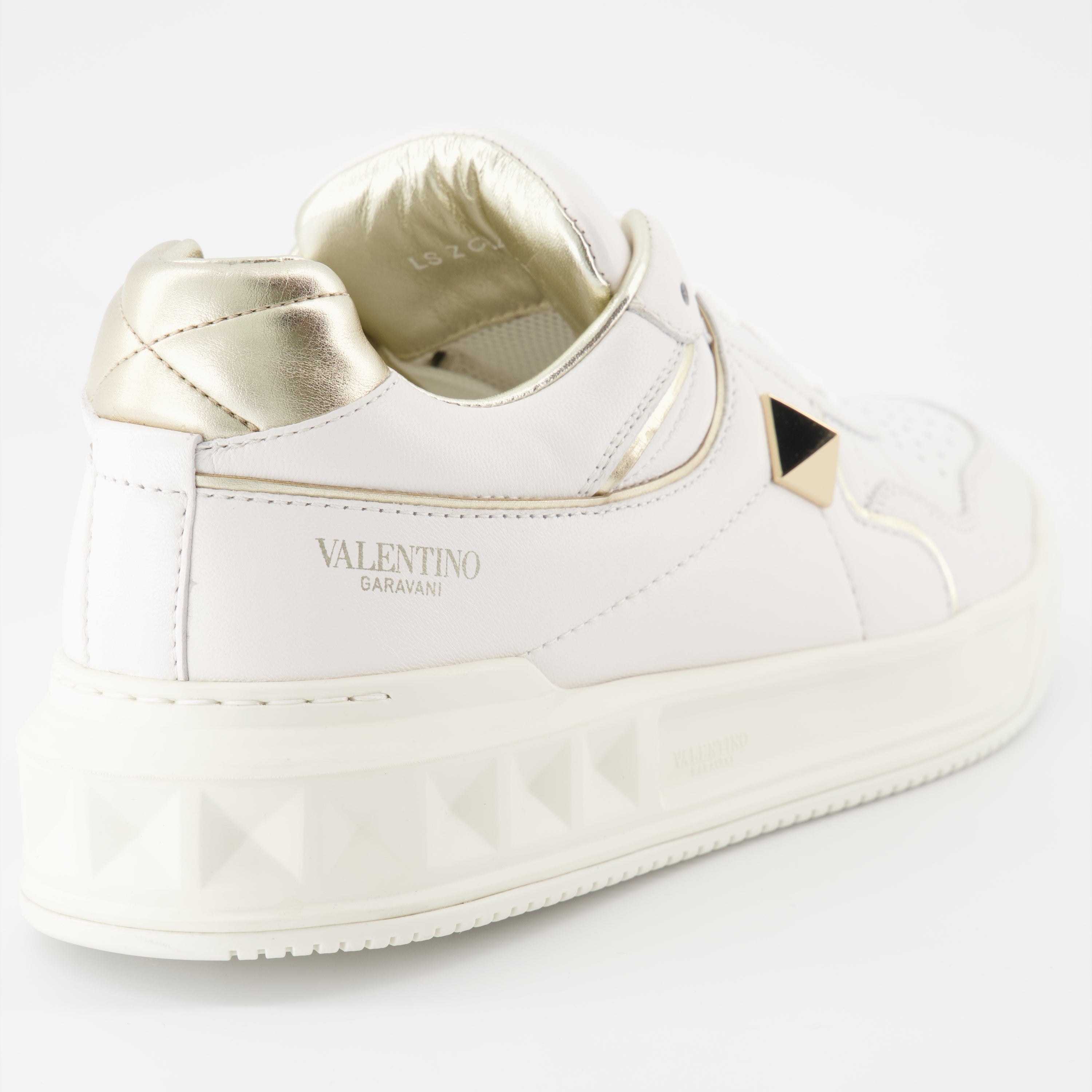 Baskets One Stud doré blanc