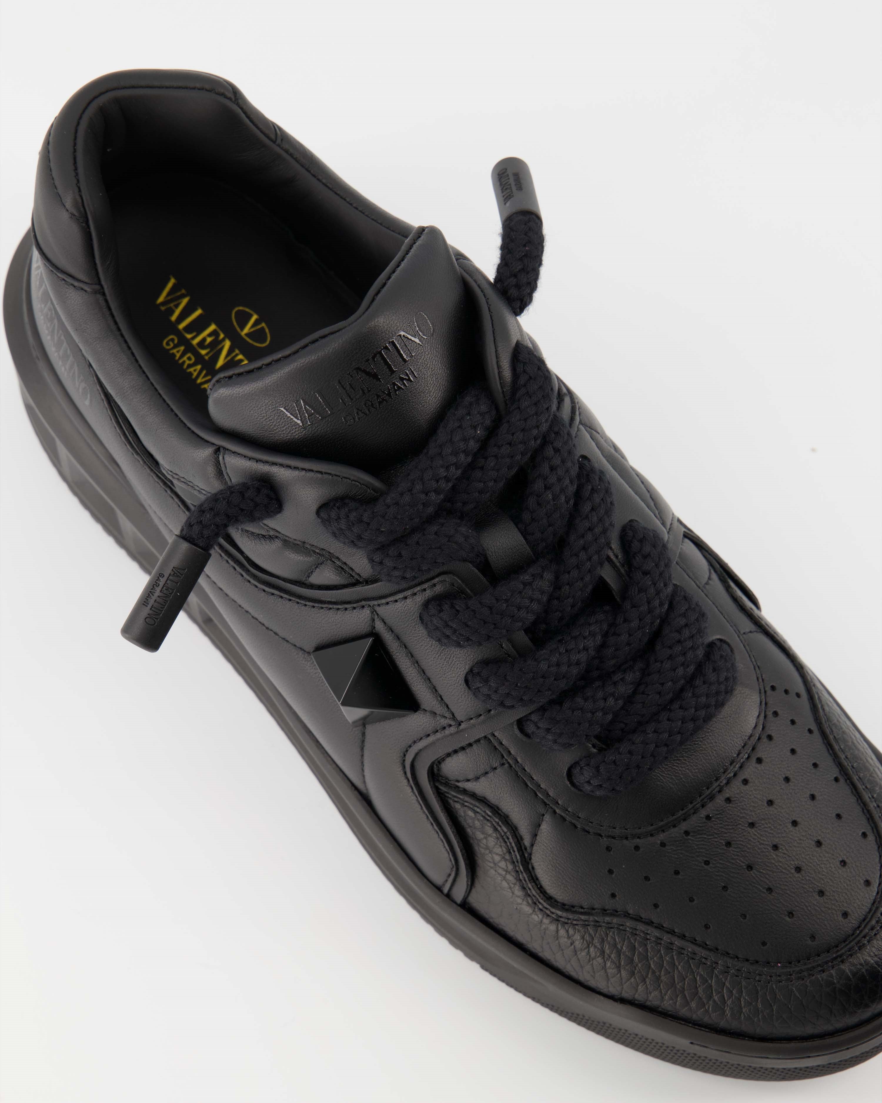 Sneakers One Stud Sneakers Valentino Garavani Black Man