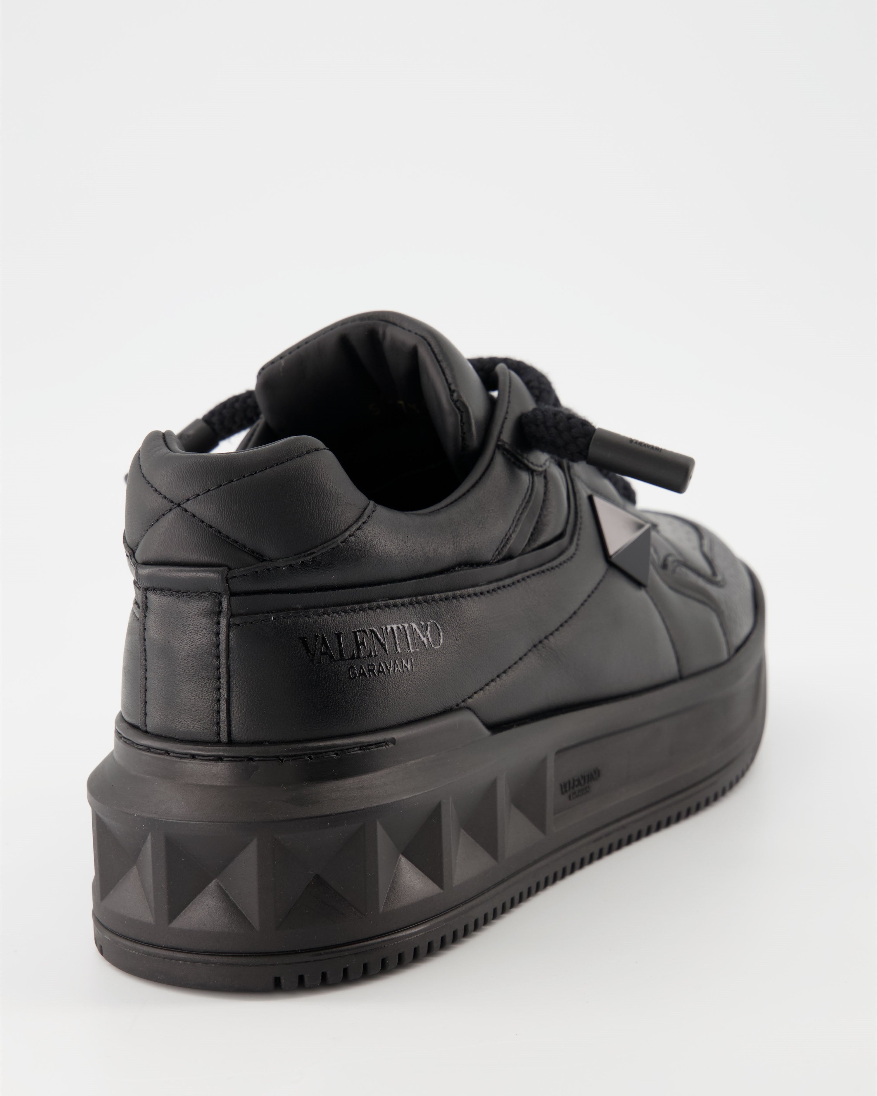Sneakers One Stud Sneakers Valentino Garavani Black Man