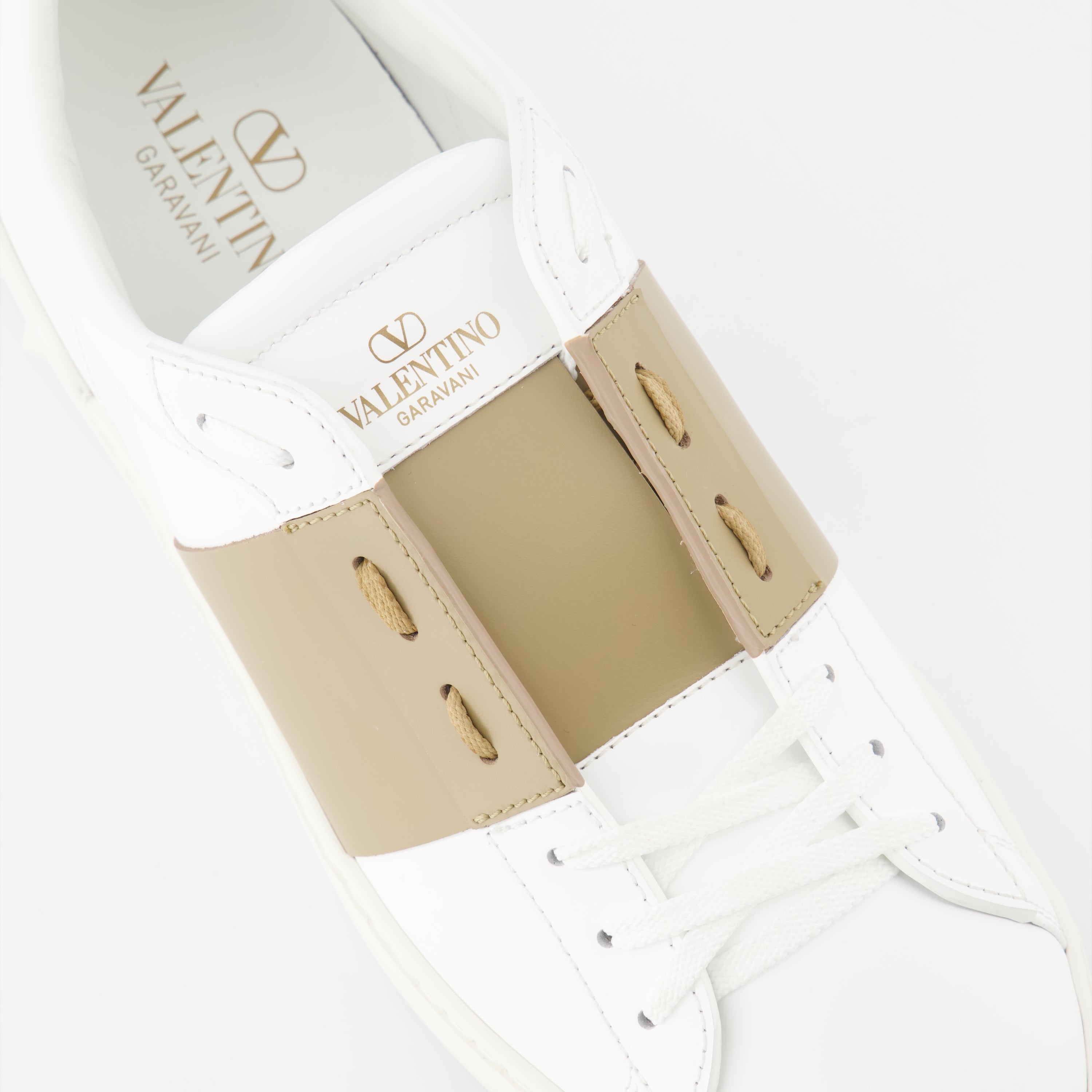 Baskets Open beige blanc