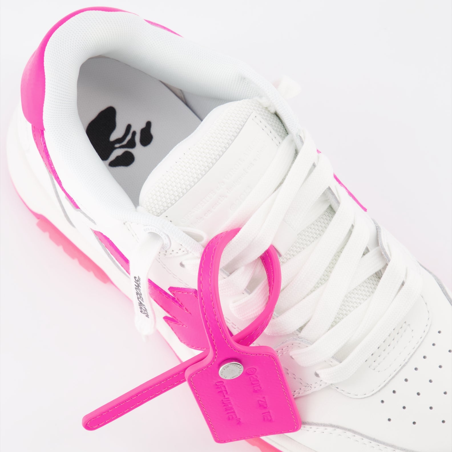 Sneakers Baskets Out of Office Off-White Rosa Femme