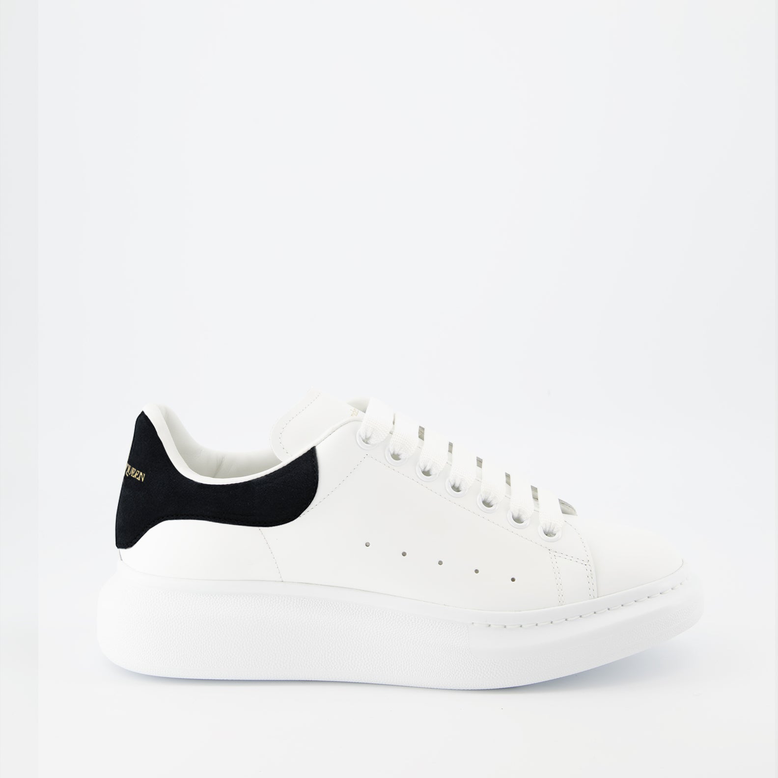 オーバーサイズスニーカー